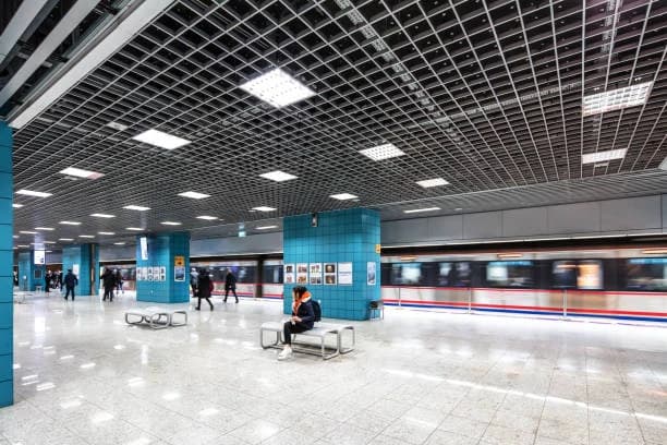 Amstelveenseweg Metro Station 1